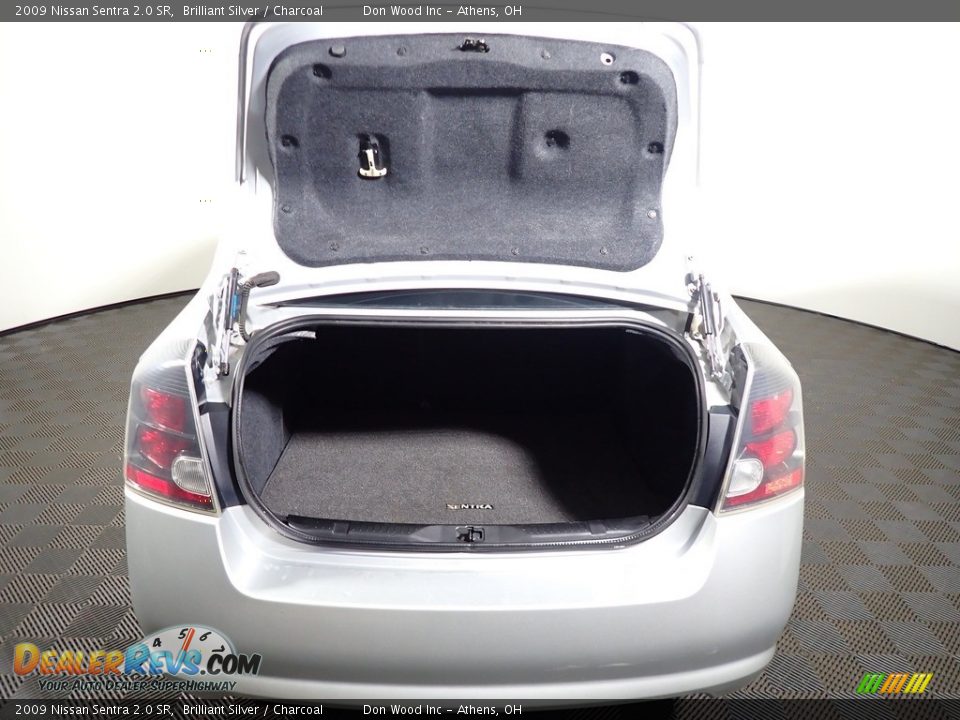 2009 Nissan Sentra 2.0 SR Brilliant Silver / Charcoal Photo #12