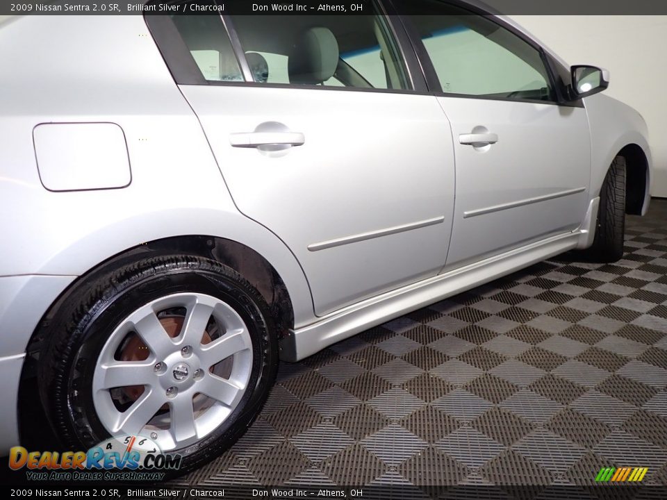 2009 Nissan Sentra 2.0 SR Brilliant Silver / Charcoal Photo #15