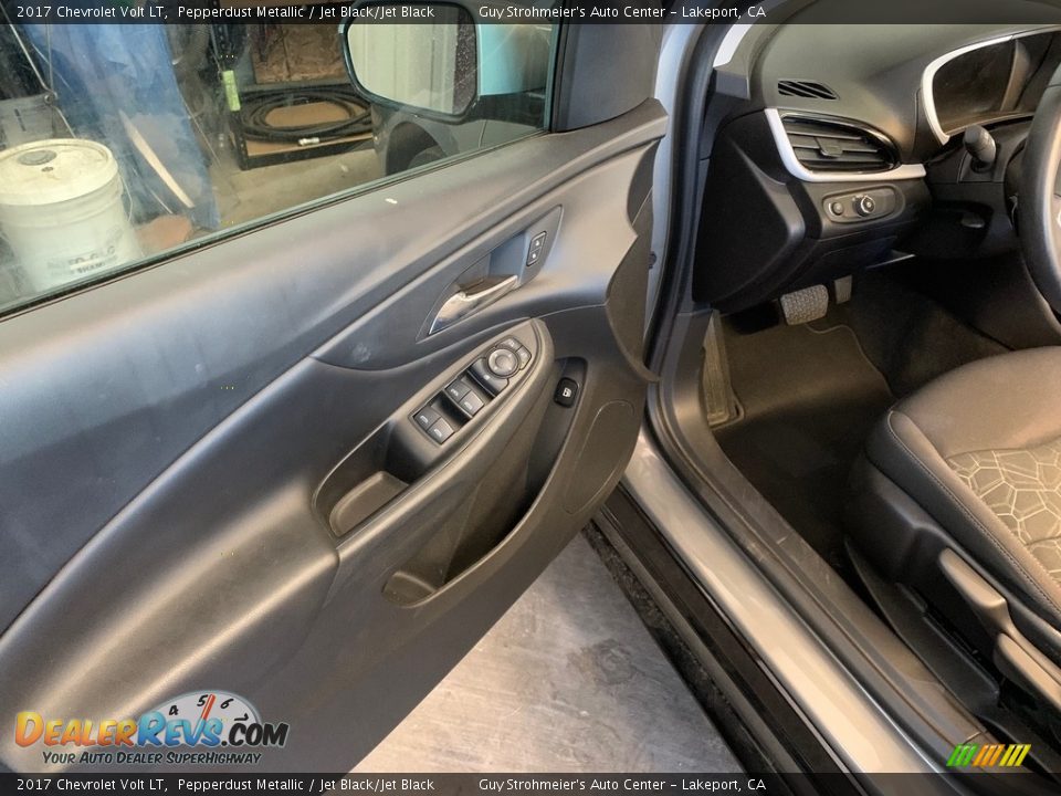 2017 Chevrolet Volt LT Pepperdust Metallic / Jet Black/Jet Black Photo #9