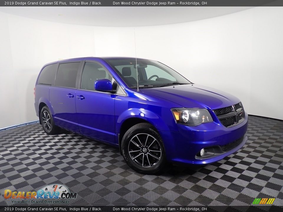 2019 Dodge Grand Caravan SE Plus Indigo Blue / Black Photo #3