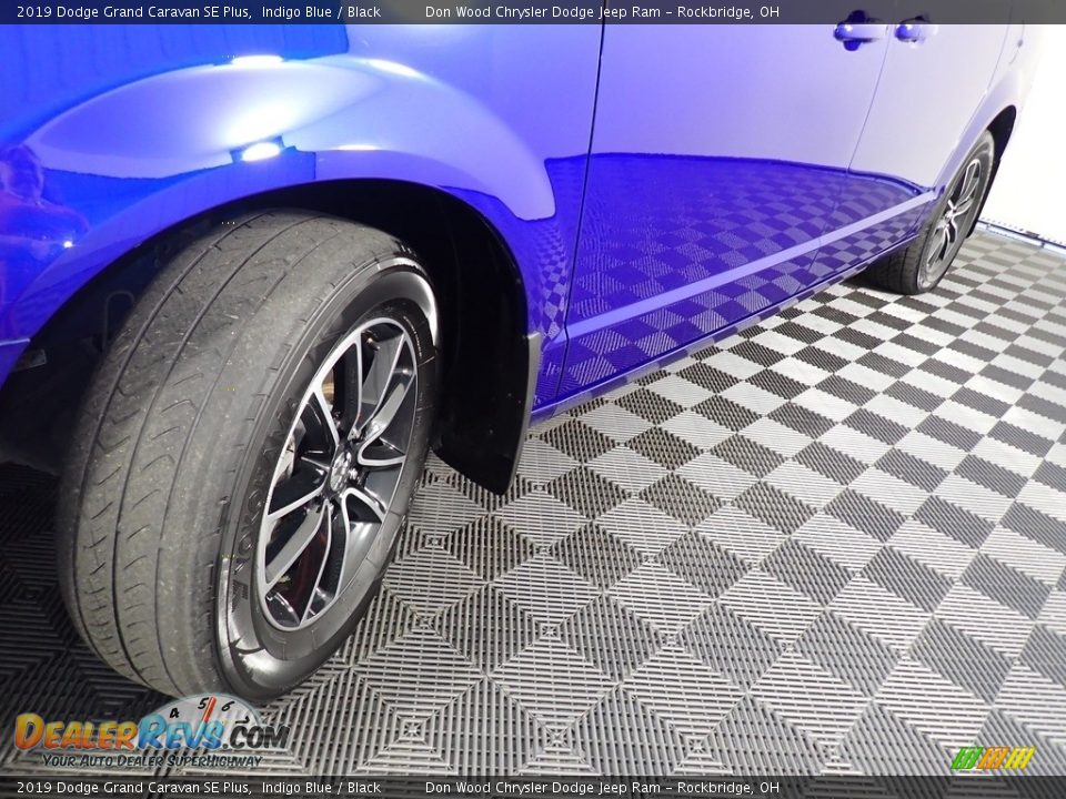 2019 Dodge Grand Caravan SE Plus Indigo Blue / Black Photo #9