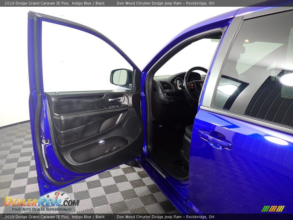 2019 Dodge Grand Caravan SE Plus Indigo Blue / Black Photo #19