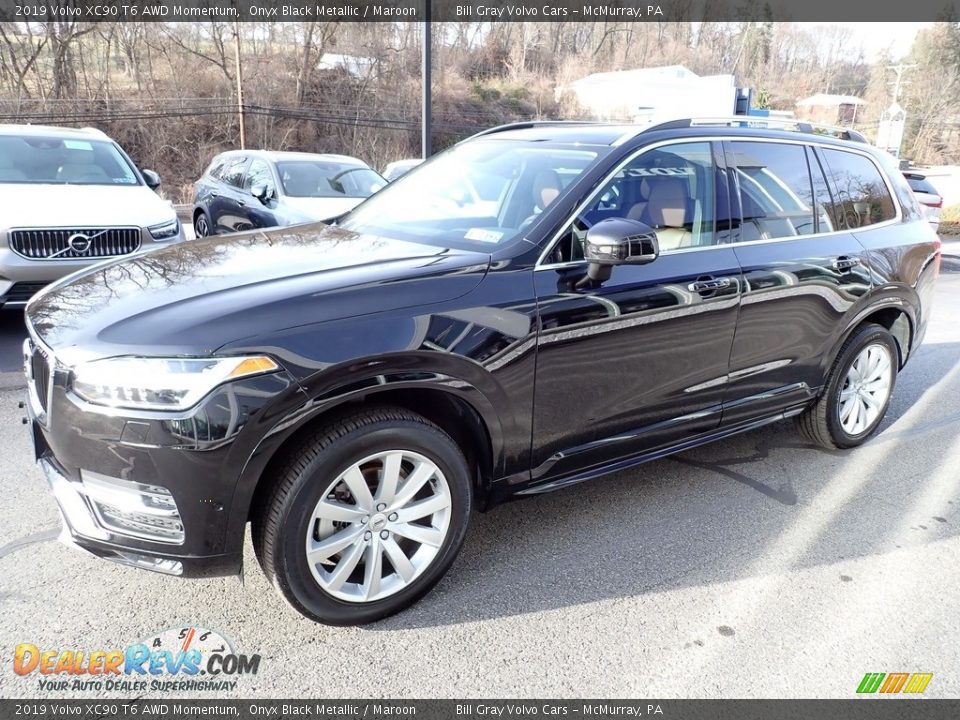2019 Volvo XC90 T6 AWD Momentum Onyx Black Metallic / Maroon Photo #8