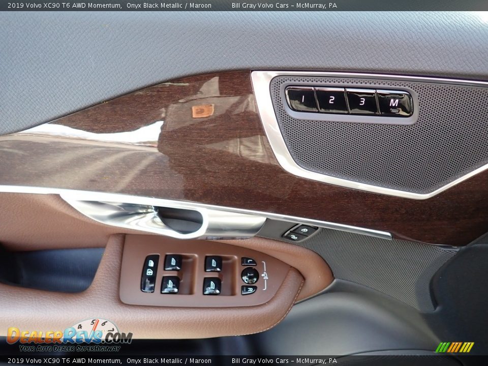 Door Panel of 2019 Volvo XC90 T6 AWD Momentum Photo #16