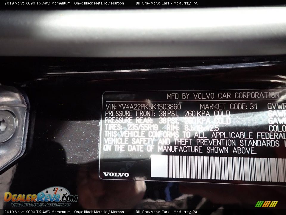 2019 Volvo XC90 T6 AWD Momentum Onyx Black Metallic / Maroon Photo #17