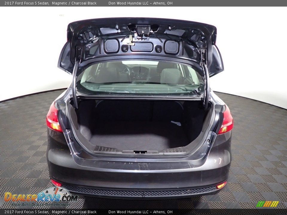 2017 Ford Focus S Sedan Magnetic / Charcoal Black Photo #12