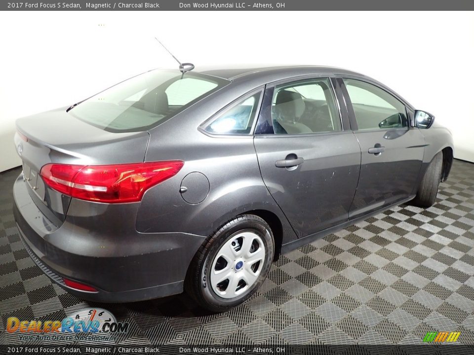 2017 Ford Focus S Sedan Magnetic / Charcoal Black Photo #14