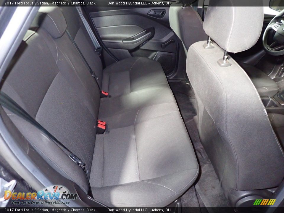 2017 Ford Focus S Sedan Magnetic / Charcoal Black Photo #22