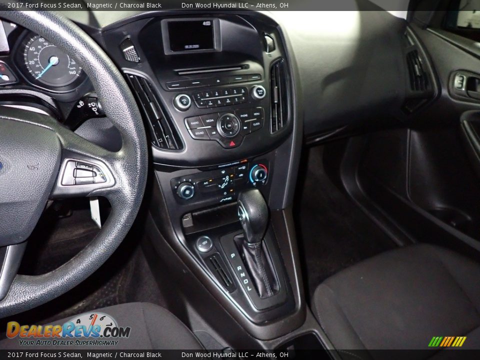 2017 Ford Focus S Sedan Magnetic / Charcoal Black Photo #29