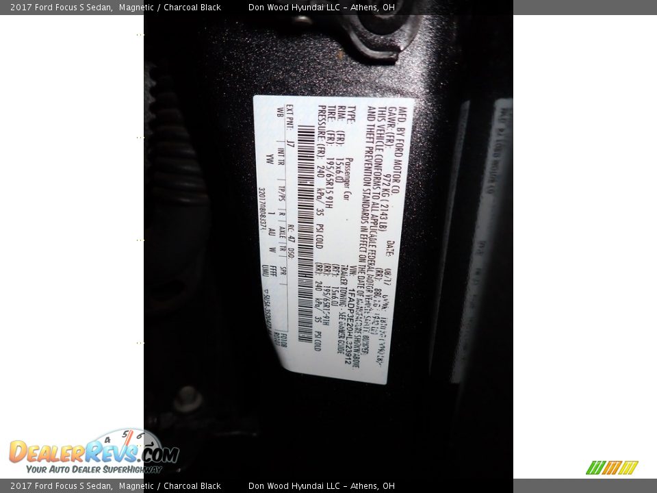 2017 Ford Focus S Sedan Magnetic / Charcoal Black Photo #31