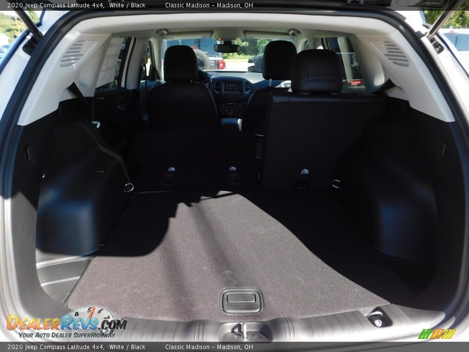 2020 Jeep Compass Latitude 4x4 White / Black Photo #7