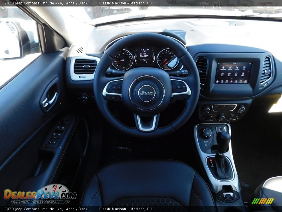 2020 Jeep Compass Latitude 4x4 White / Black Photo #11