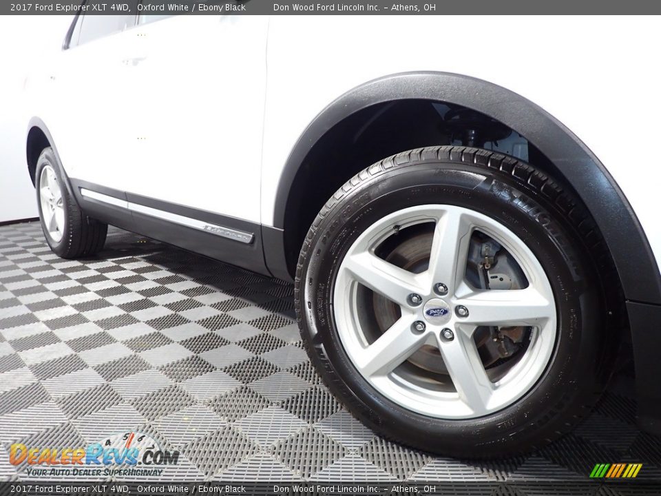 2017 Ford Explorer XLT 4WD Oxford White / Ebony Black Photo #3