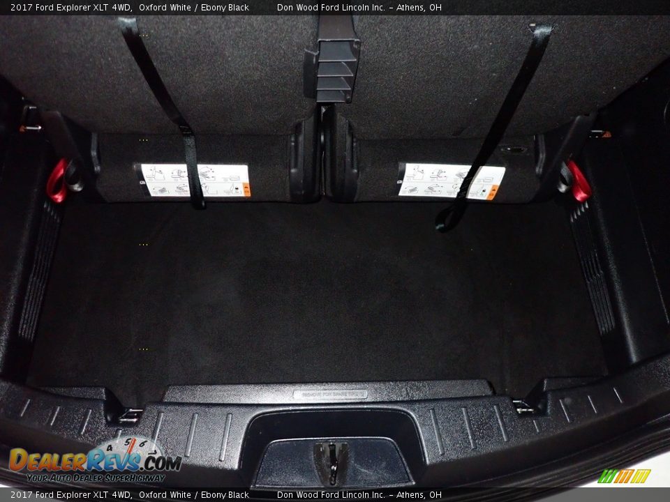 2017 Ford Explorer XLT 4WD Oxford White / Ebony Black Photo #13