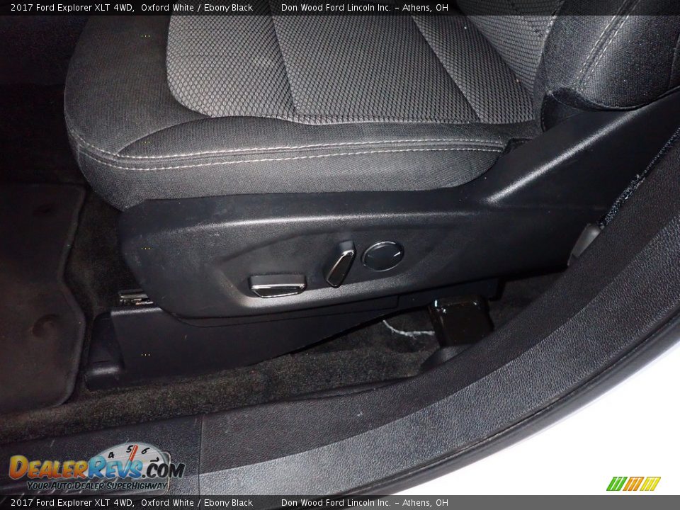 2017 Ford Explorer XLT 4WD Oxford White / Ebony Black Photo #18