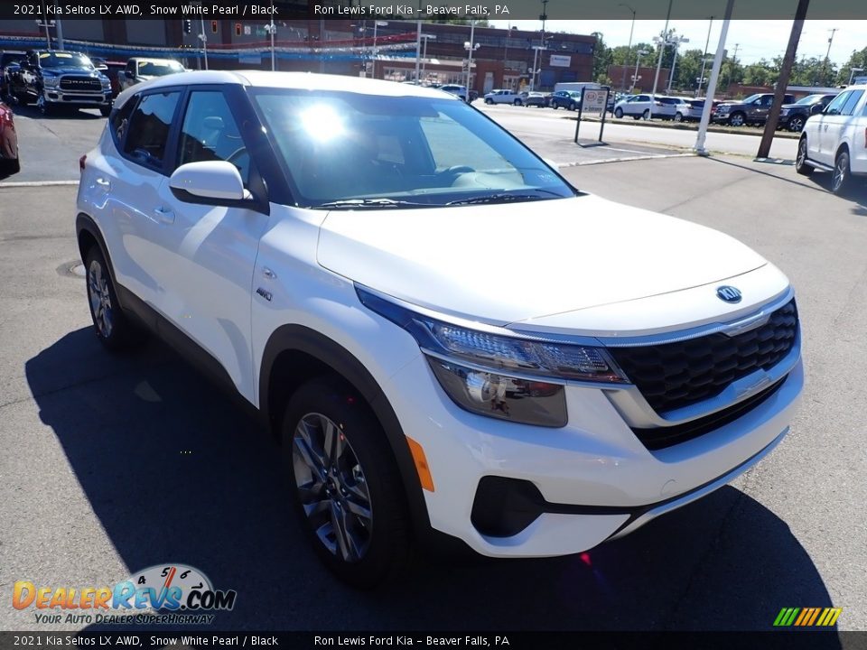2021 Kia Seltos LX AWD Snow White Pearl / Black Photo #3