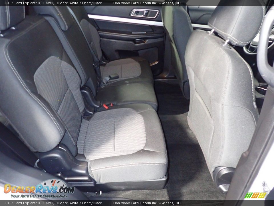 2017 Ford Explorer XLT 4WD Oxford White / Ebony Black Photo #24