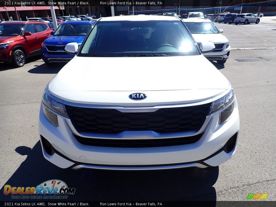 2021 Kia Seltos LX AWD Snow White Pearl / Black Photo #4