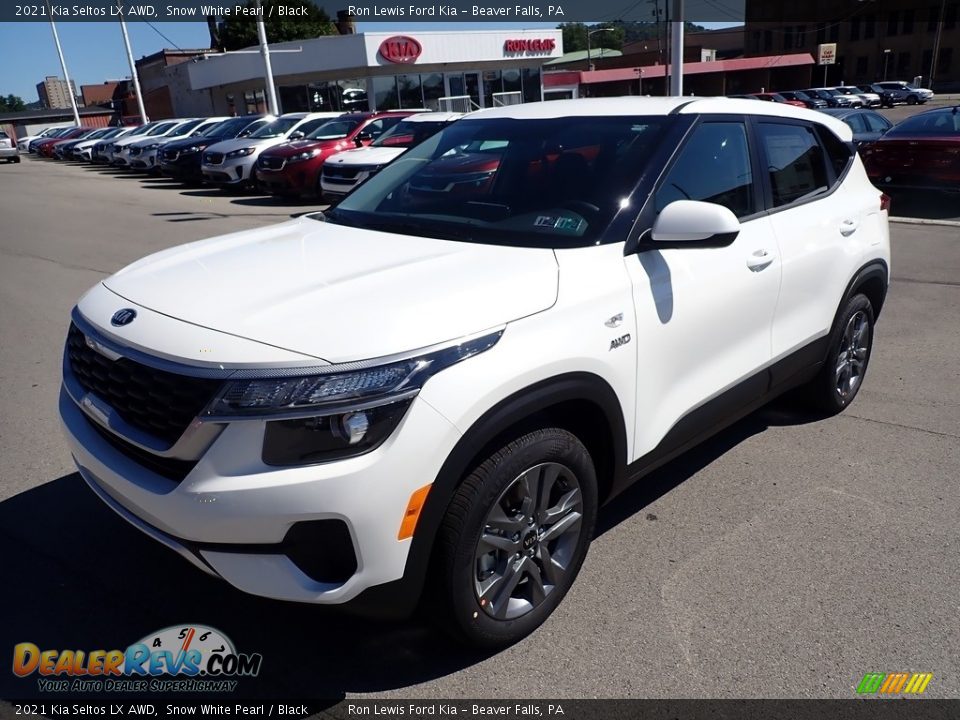 2021 Kia Seltos LX AWD Snow White Pearl / Black Photo #5