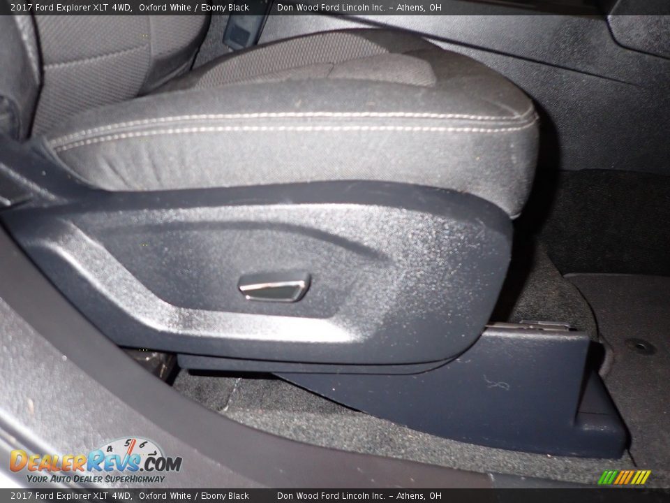 2017 Ford Explorer XLT 4WD Oxford White / Ebony Black Photo #27