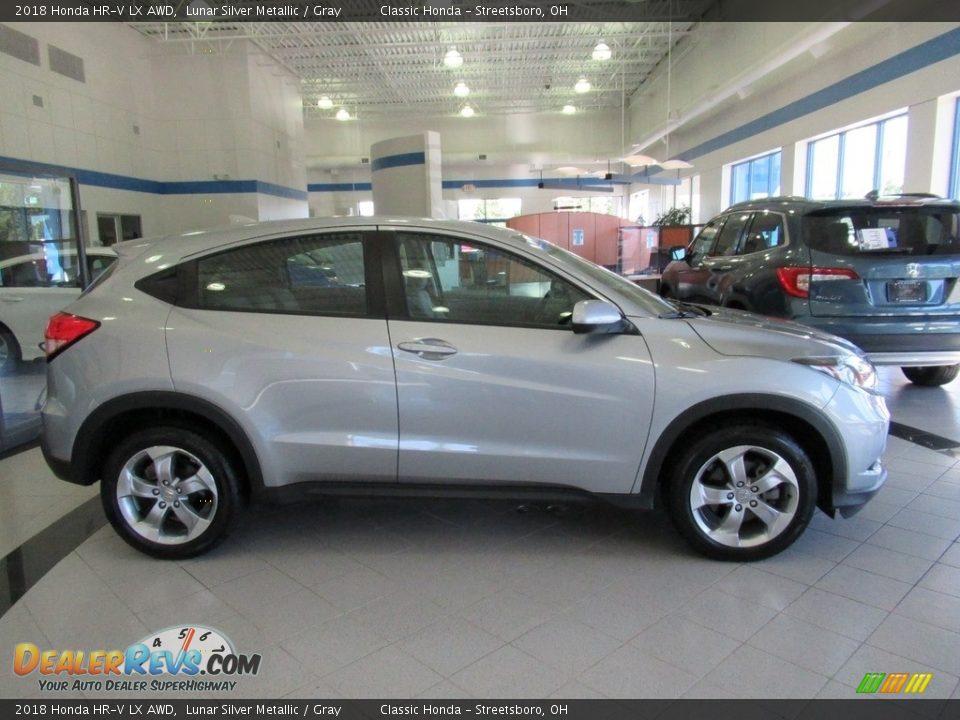 2018 Honda HR-V LX AWD Lunar Silver Metallic / Gray Photo #4