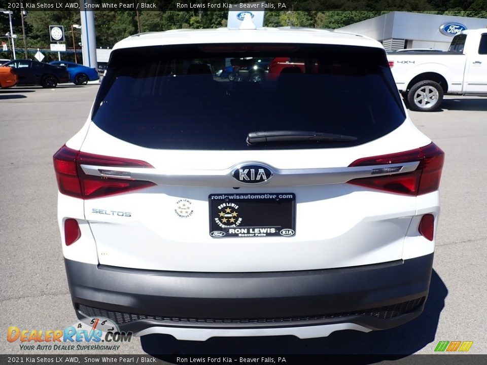 2021 Kia Seltos LX AWD Snow White Pearl / Black Photo #8