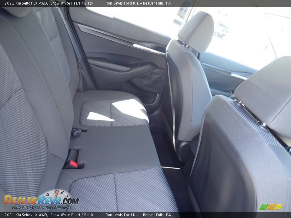 2021 Kia Seltos LX AWD Snow White Pearl / Black Photo #10
