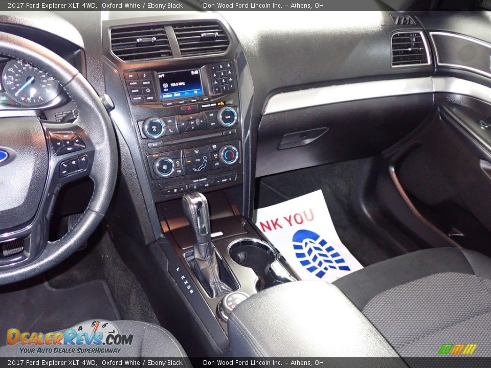 2017 Ford Explorer XLT 4WD Oxford White / Ebony Black Photo #32