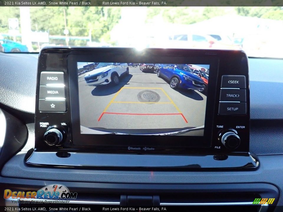 2021 Kia Seltos LX AWD Snow White Pearl / Black Photo #17