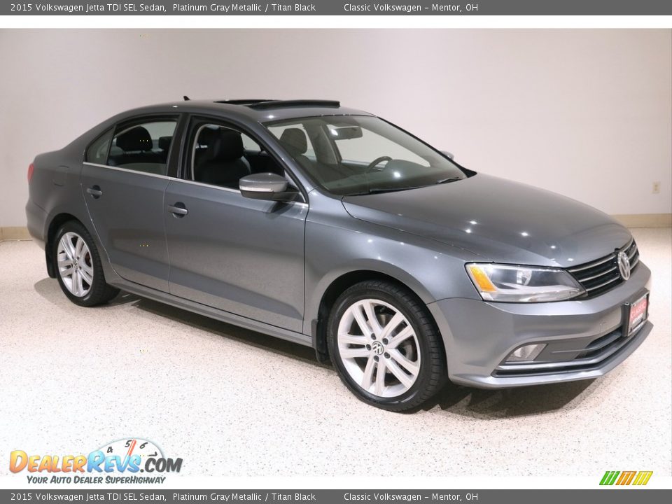 Front 3/4 View of 2015 Volkswagen Jetta TDI SEL Sedan Photo #1