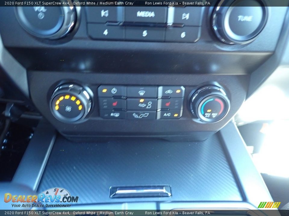 2020 Ford F150 XLT SuperCrew 4x4 Oxford White / Medium Earth Gray Photo #18