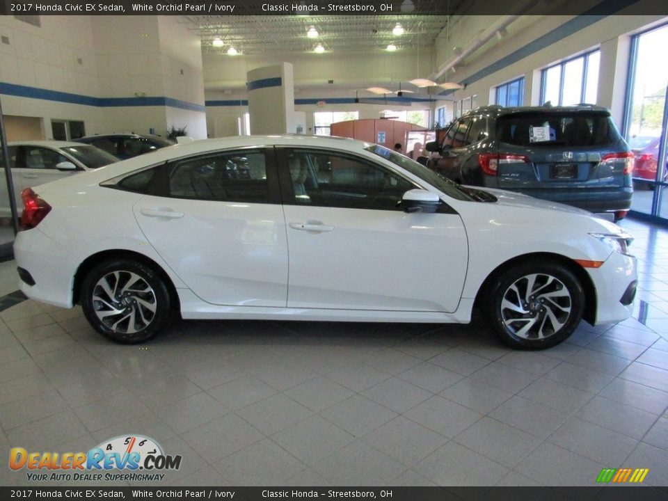 2017 Honda Civic EX Sedan White Orchid Pearl / Ivory Photo #4