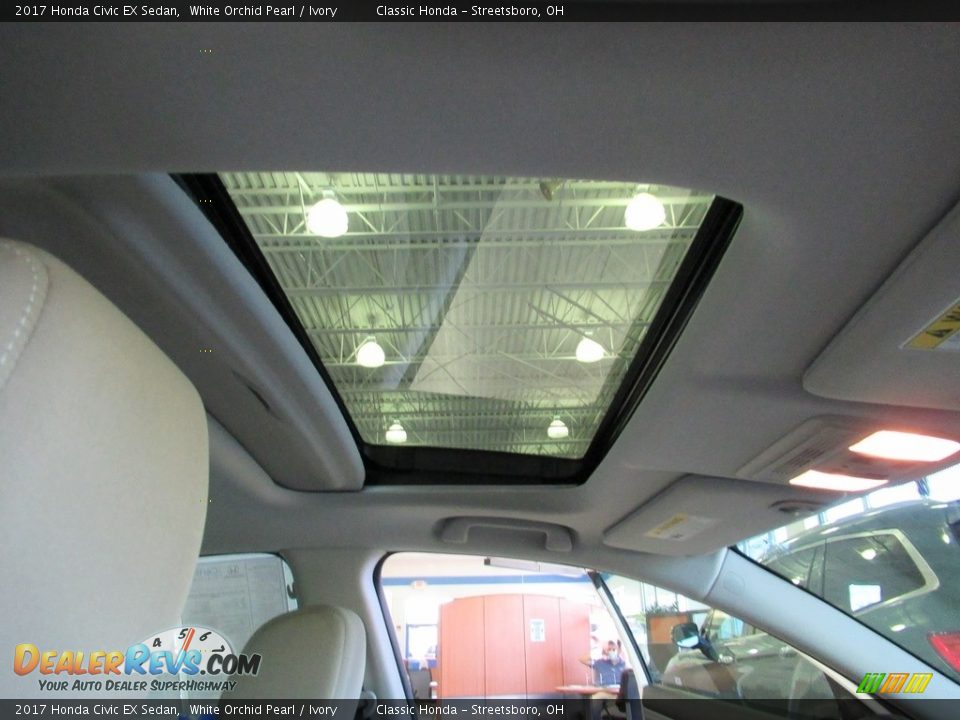 Sunroof of 2017 Honda Civic EX Sedan Photo #17