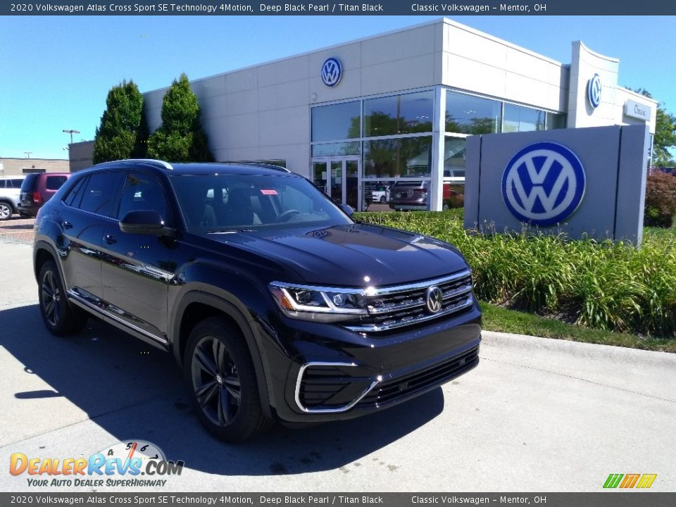 2020 Volkswagen Atlas Cross Sport SE Technology 4Motion Deep Black Pearl / Titan Black Photo #1