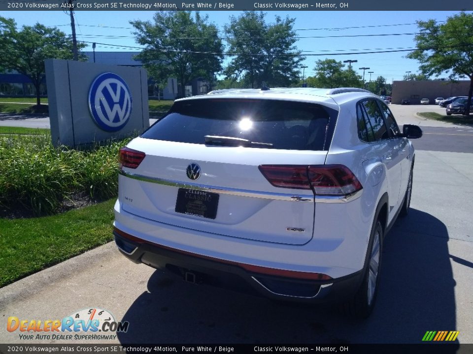 2020 Volkswagen Atlas Cross Sport SE Technology 4Motion Pure White / Beige Photo #2