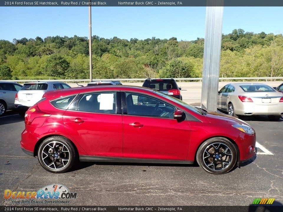 2014 Ford Focus SE Hatchback Ruby Red / Charcoal Black Photo #5