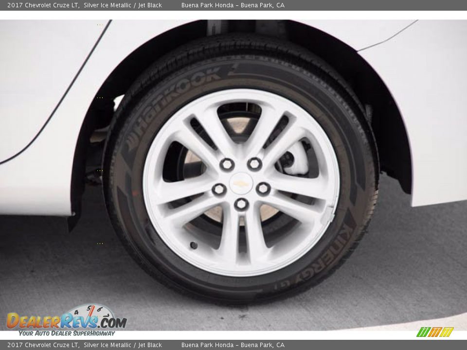 2017 Chevrolet Cruze LT Silver Ice Metallic / Jet Black Photo #36