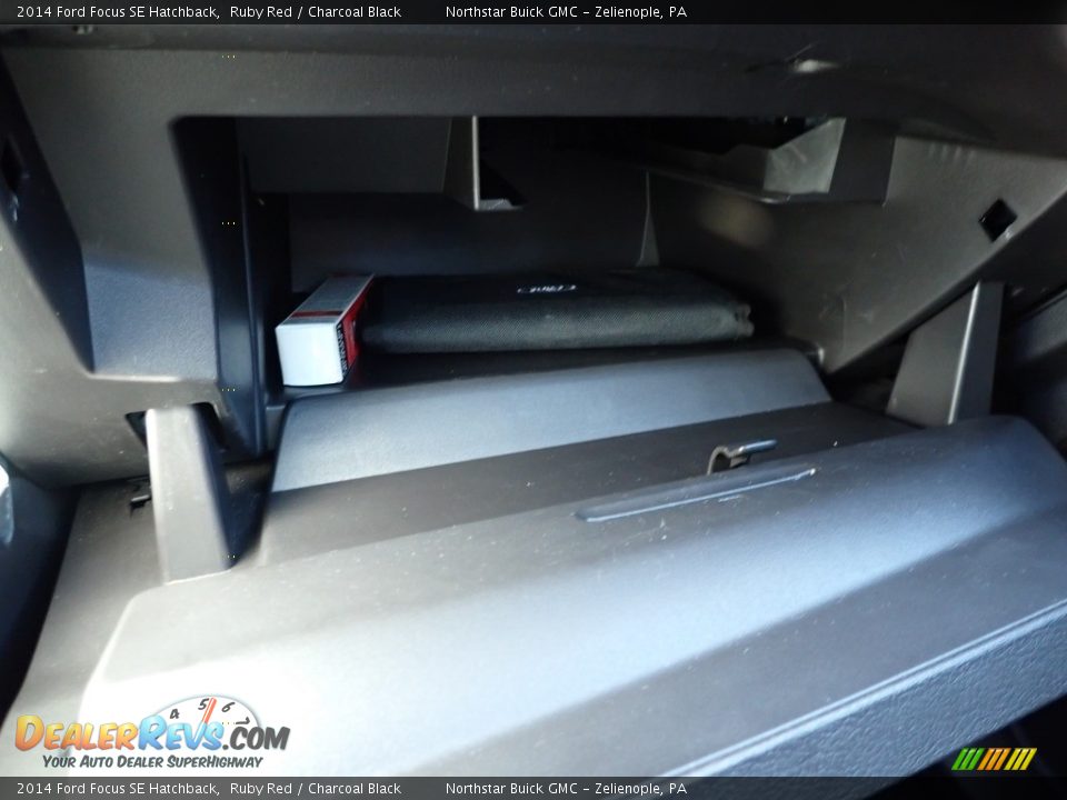 2014 Ford Focus SE Hatchback Ruby Red / Charcoal Black Photo #27