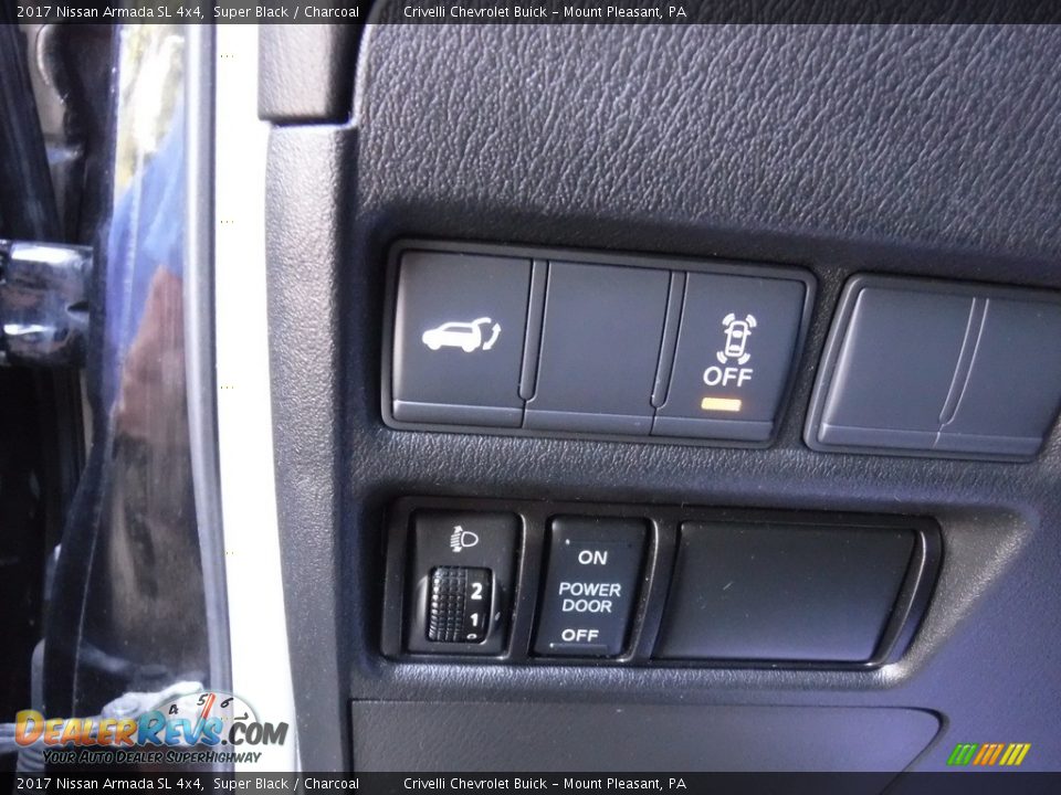 Controls of 2017 Nissan Armada SL 4x4 Photo #16