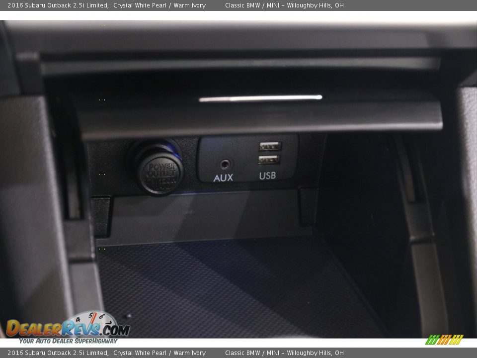 2016 Subaru Outback 2.5i Limited Crystal White Pearl / Warm Ivory Photo #24