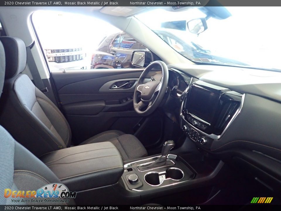 2020 Chevrolet Traverse LT AWD Mosaic Black Metallic / Jet Black Photo #10