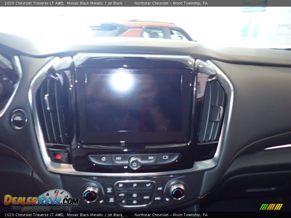 2020 Chevrolet Traverse LT AWD Mosaic Black Metallic / Jet Black Photo #17
