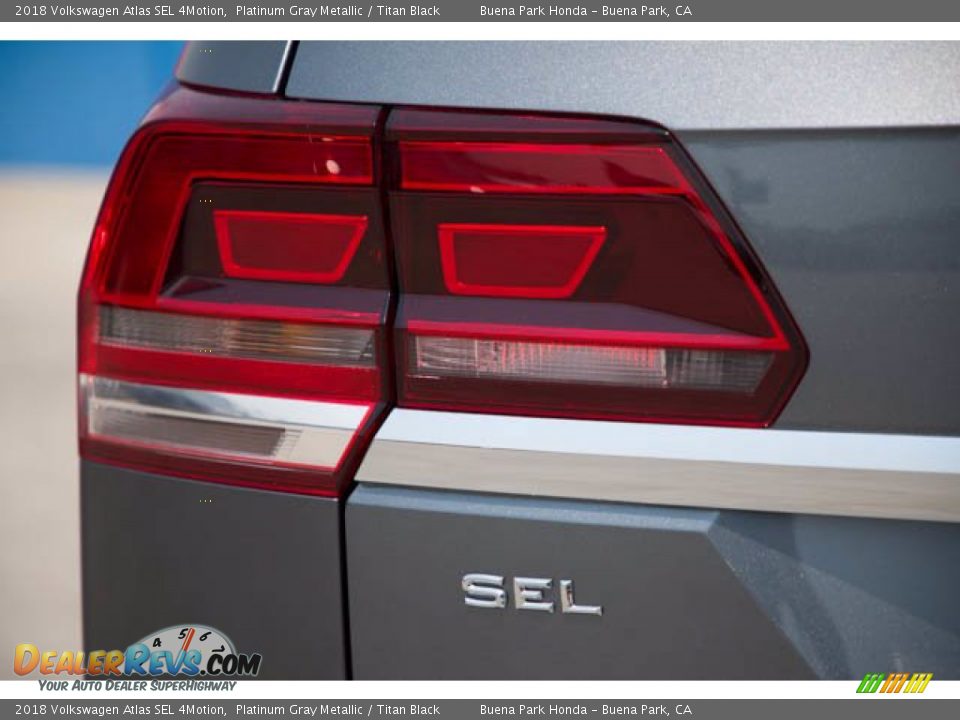 2018 Volkswagen Atlas SEL 4Motion Platinum Gray Metallic / Titan Black Photo #10
