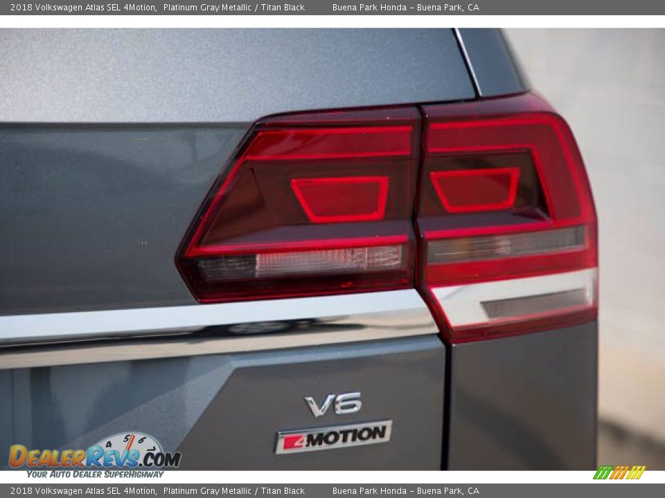 2018 Volkswagen Atlas SEL 4Motion Platinum Gray Metallic / Titan Black Photo #11