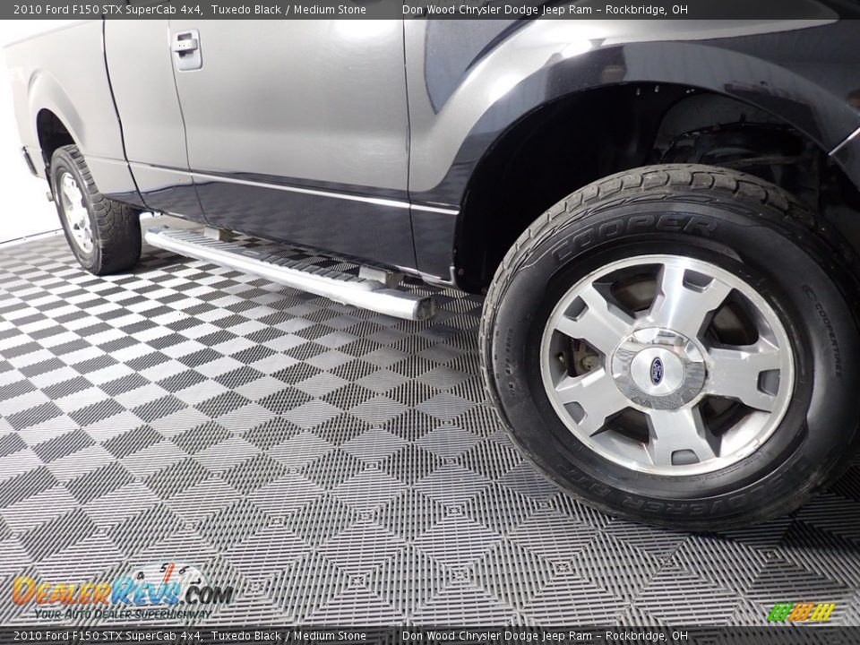 2010 Ford F150 STX SuperCab 4x4 Tuxedo Black / Medium Stone Photo #3