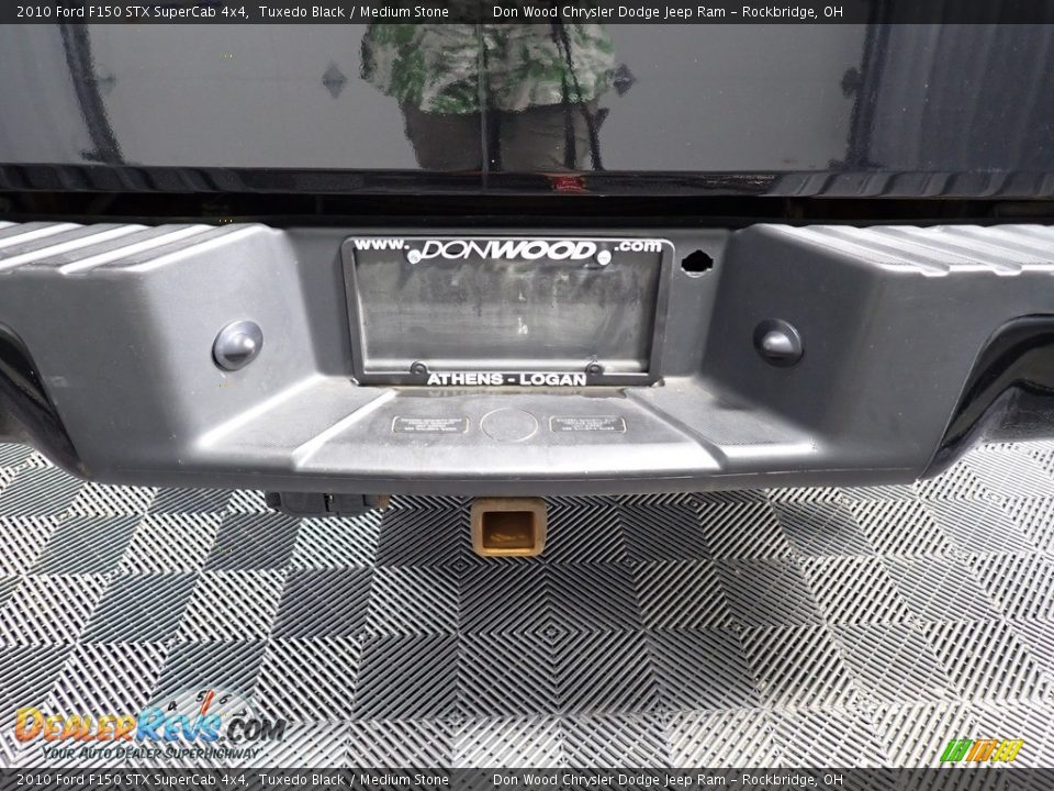 2010 Ford F150 STX SuperCab 4x4 Tuxedo Black / Medium Stone Photo #12