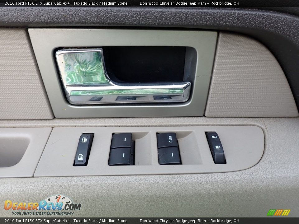 2010 Ford F150 STX SuperCab 4x4 Tuxedo Black / Medium Stone Photo #17