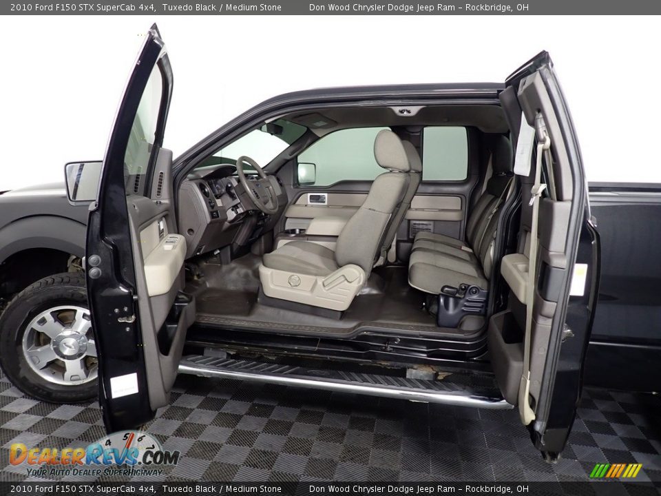 2010 Ford F150 STX SuperCab 4x4 Tuxedo Black / Medium Stone Photo #26