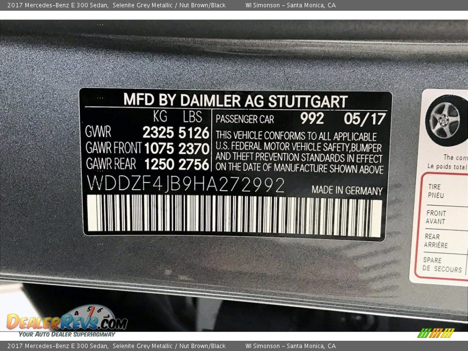 2017 Mercedes-Benz E 300 Sedan Selenite Grey Metallic / Nut Brown/Black Photo #24