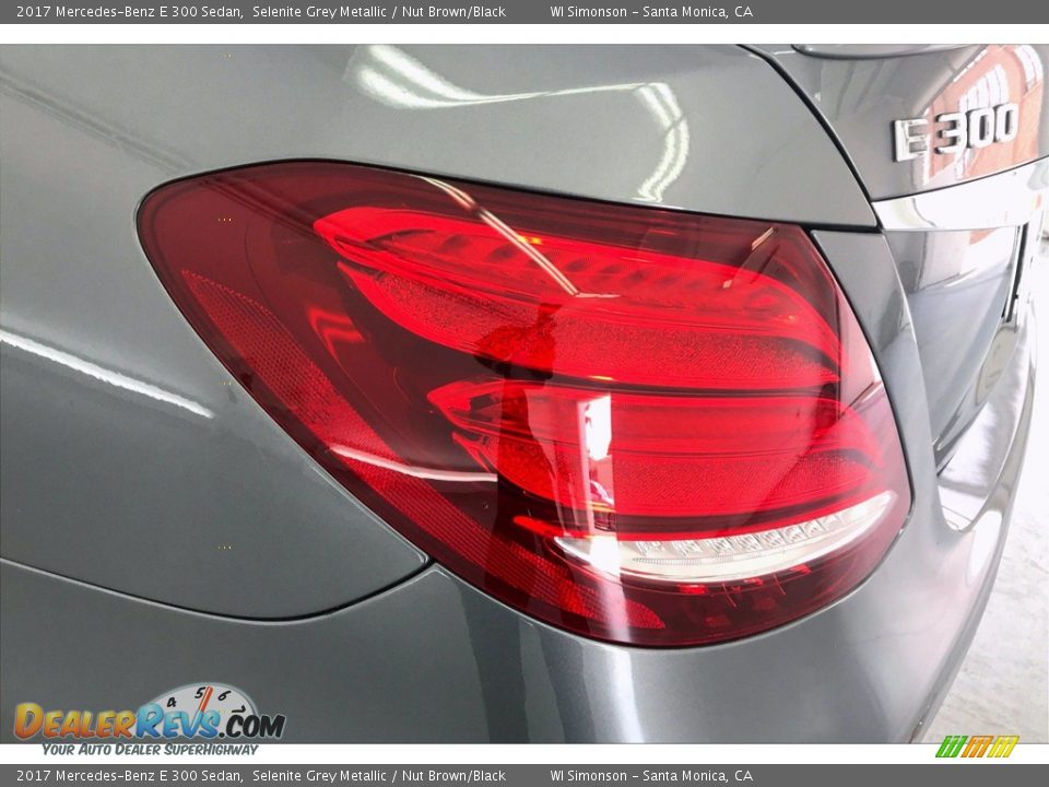 2017 Mercedes-Benz E 300 Sedan Selenite Grey Metallic / Nut Brown/Black Photo #26